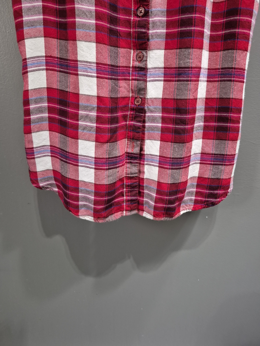 2 For $20 George Red and White Plaid Sleeveless Button-Front Camisole Size Small - Picture 7 of 9